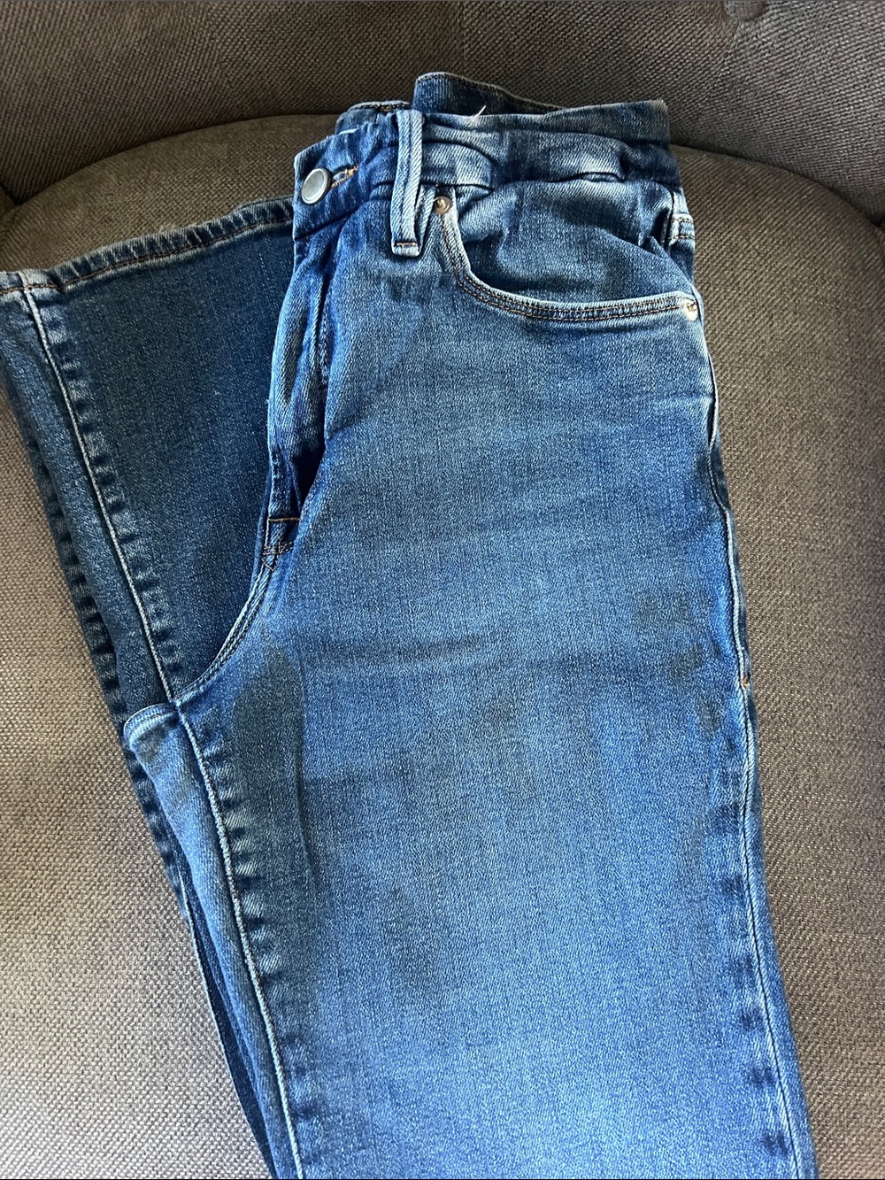 Good American Medium Wash Bootcut Jeans - Picture 3 of 5